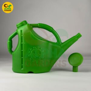 Green plastic best watering can 5l is suitable for garden plants, nurseries and home gardening